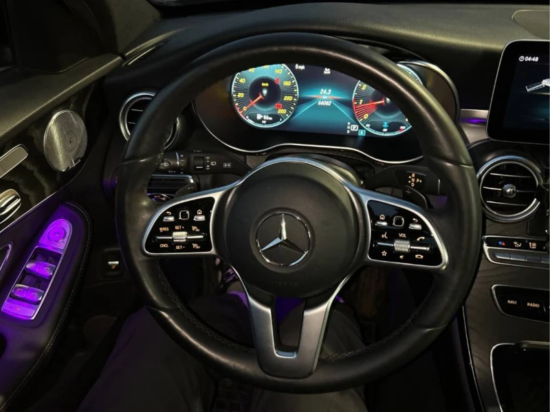 Mercedes-Benz C 300 4MATIC * CARFAX* ОПЦИЯ ЗА ФИНАНСИРАНЕ* , снимка 8 - Автомобили и джипове - 52943400