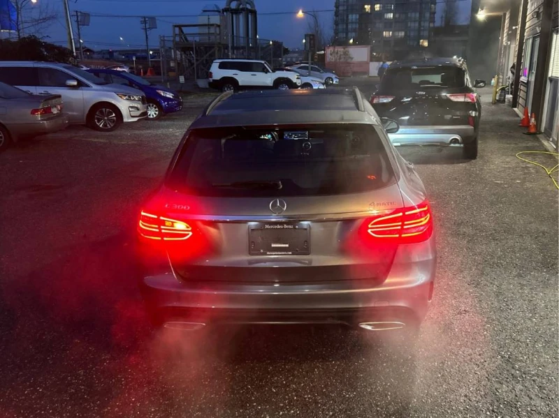 Mercedes-Benz C 300 4MATIC * CARFAX* ОПЦИЯ ЗА ФИНАНСИРАНЕ* , снимка 5 - Автомобили и джипове - 52943400