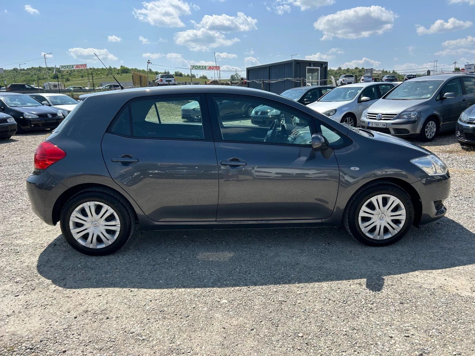 Toyota Auris 1.6i 124k.c PERFEKT - изображение 4