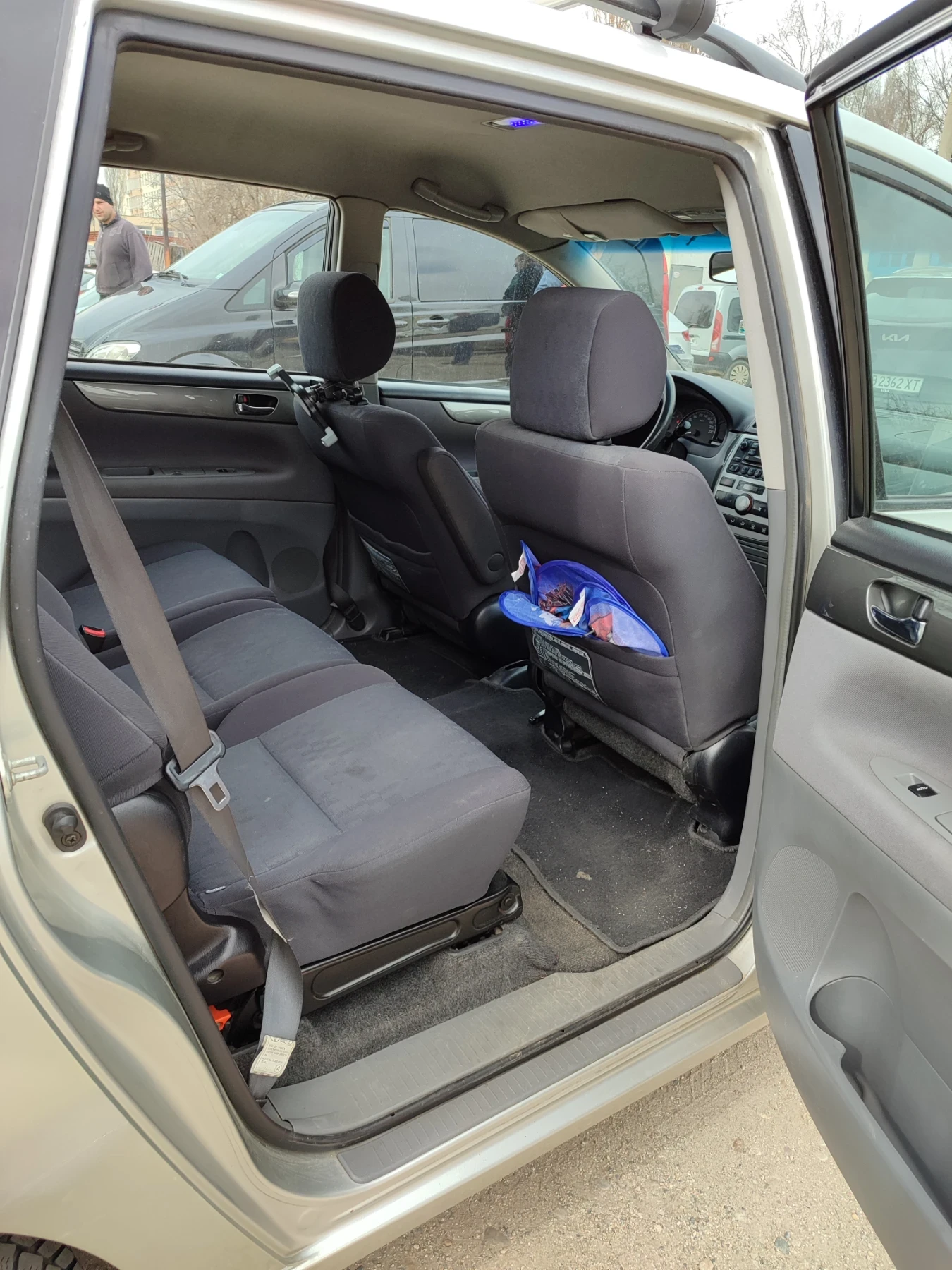 Toyota Avensis verso  - изображение 9