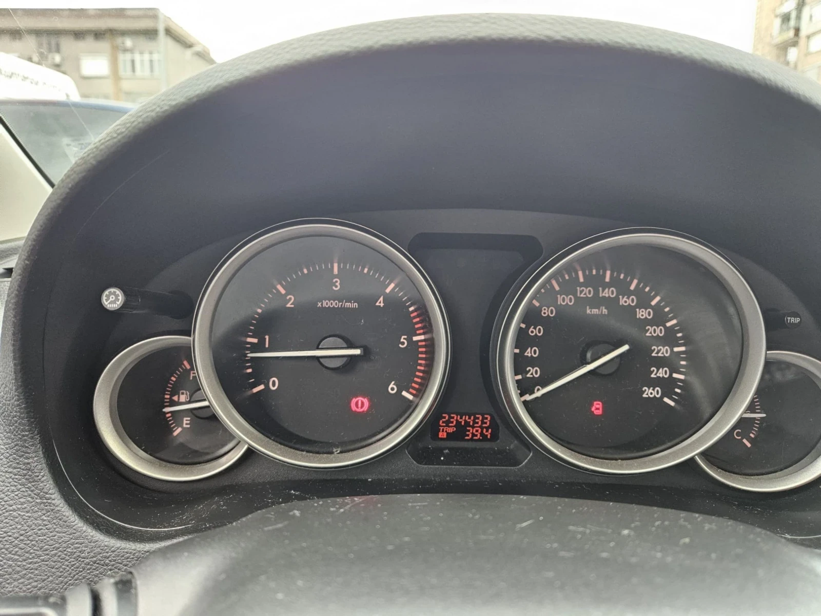 Mazda 6 2.2 - изображение 8
