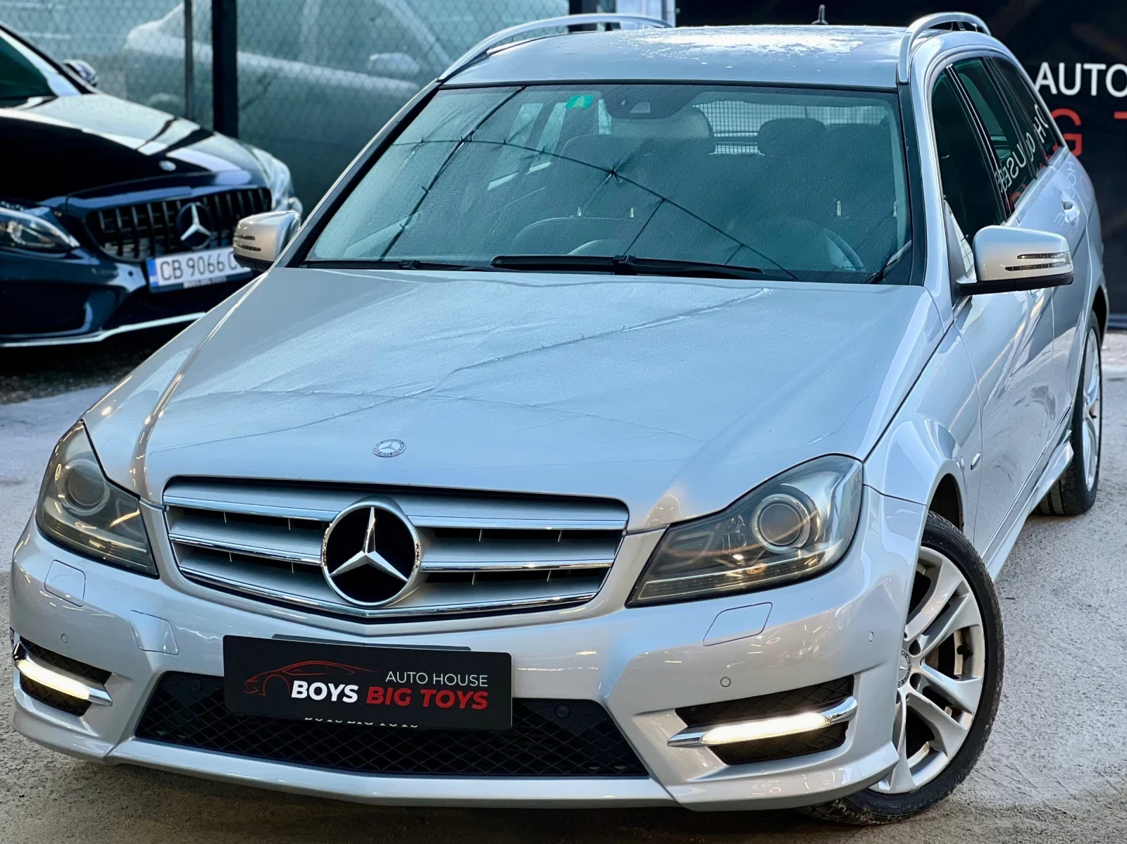 Mercedes-Benz C 220 AMGline* AVANGARDE* Facelift* BlueEfficiency* Авто | Mobile.bg — изображение 2