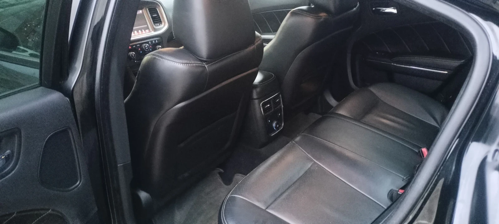 Dodge Charger R/T AWD - изображение 9