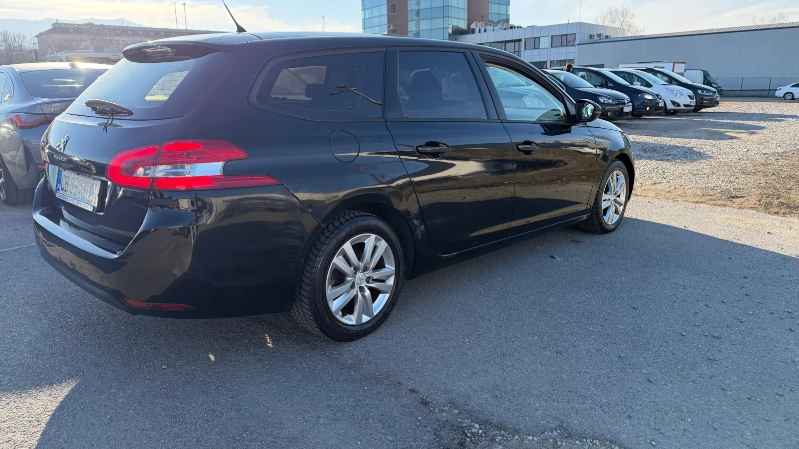Peugeot 308 SW Реални км, снимка 4 - Автомобили и джипове - 53715616