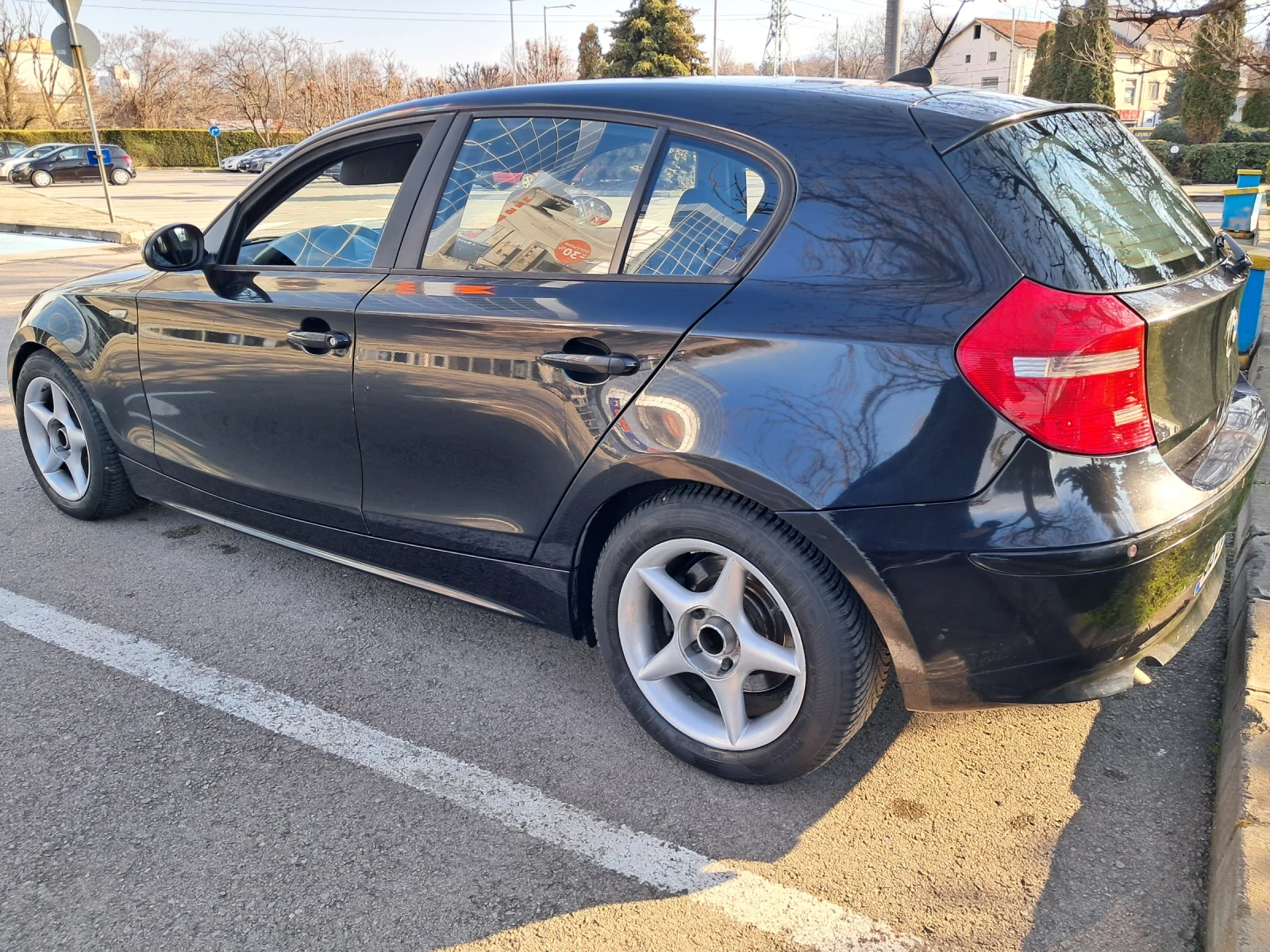 BMW 120 D, снимка 6 - Автомобили и джипове - 53737559