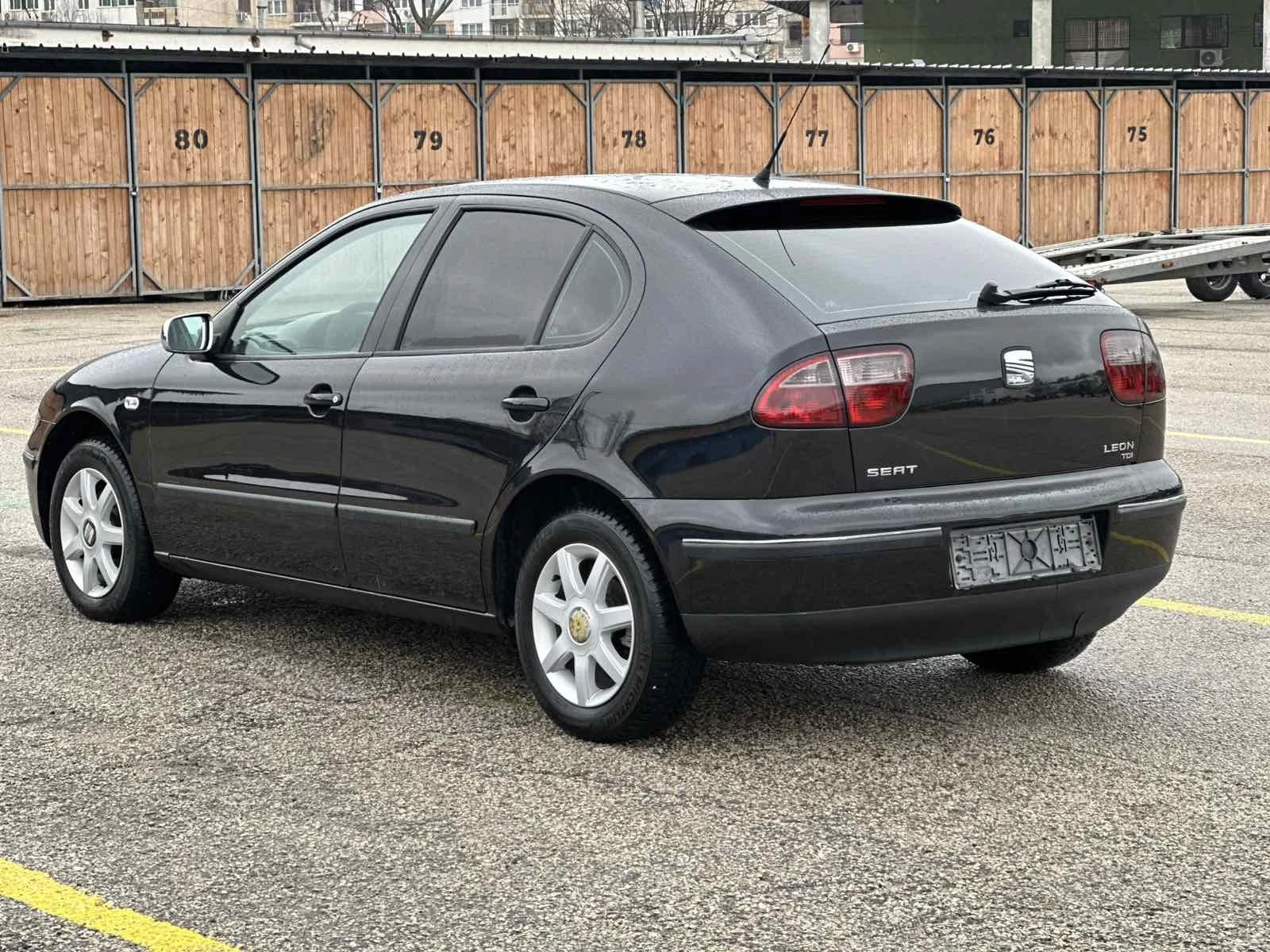 Seat Leon, снимка 3 - Автомобили и джипове - 54086153