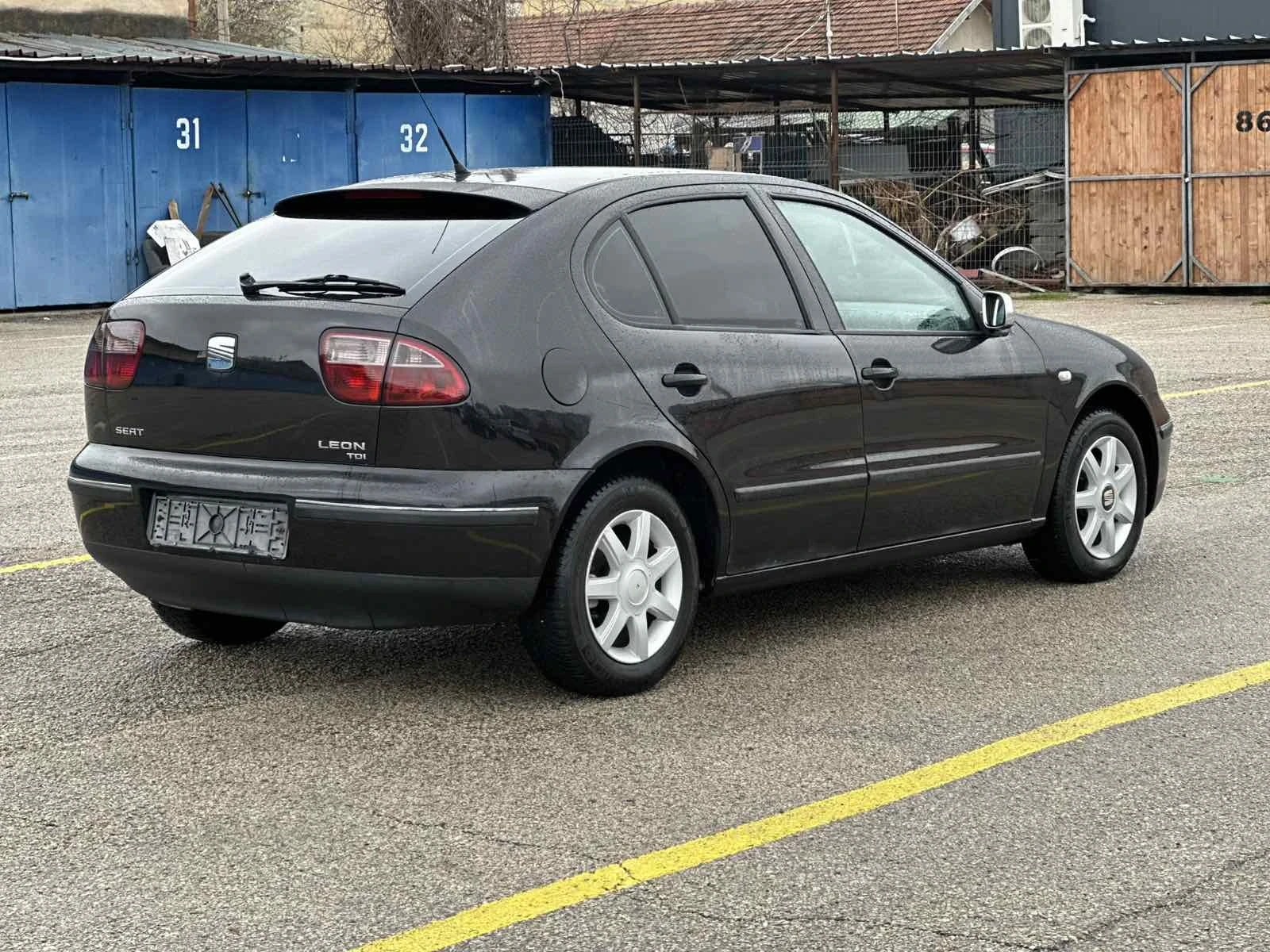 Seat Leon, снимка 4 - Автомобили и джипове - 54086153