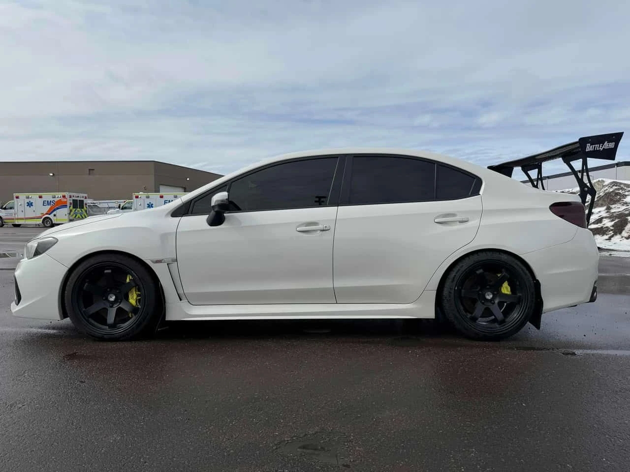 Subaru WRX  STI Sport tech /carfax/camera , снимка 2 - Автомобили и джипове - 54145141