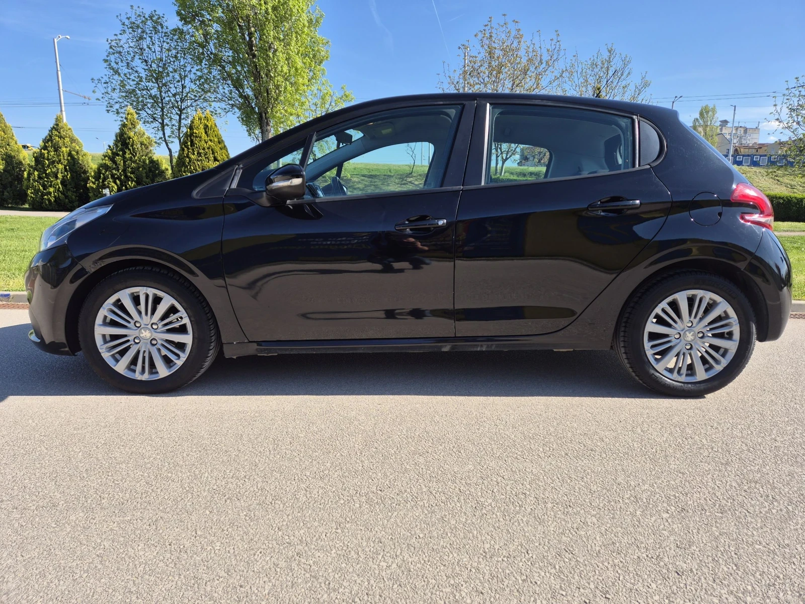 Peugeot 208 1, 2 I �������� ��� | Mobile.bg � ����������� 3