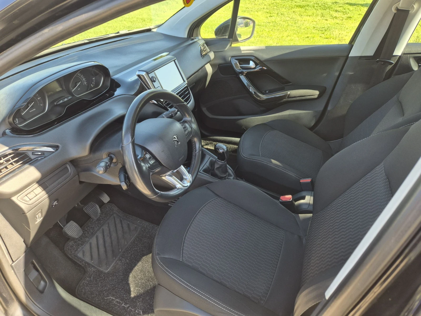 Peugeot 208 1, 2 I �������� ��� | Mobile.bg � ����������� 6