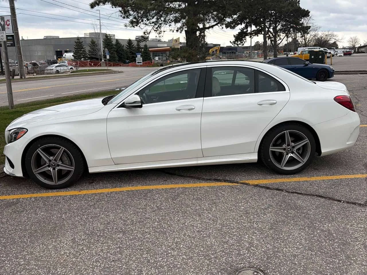 Mercedes-Benz C 300 * CARFAX * AMG PACK * ПОДГРЕВИ * ШИБИДАХ * , снимка 2 - Автомобили и джипове - 54448851