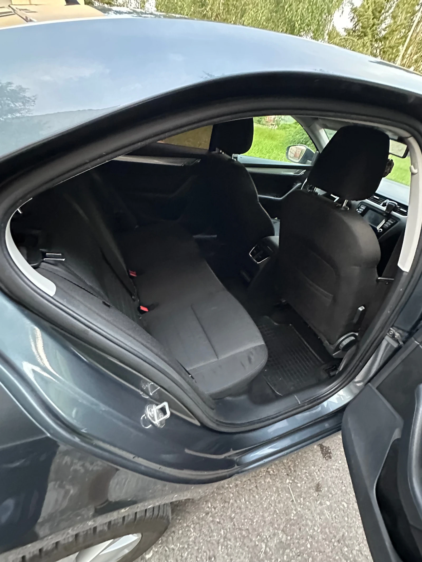 Skoda Octavia 2.0. Автоматик, снимка 15 - Автомобили и джипове - 54983017