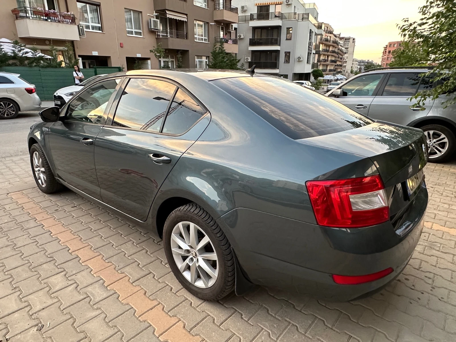 Skoda Octavia 2.0. Автоматик, снимка 4 - Автомобили и джипове - 54983017