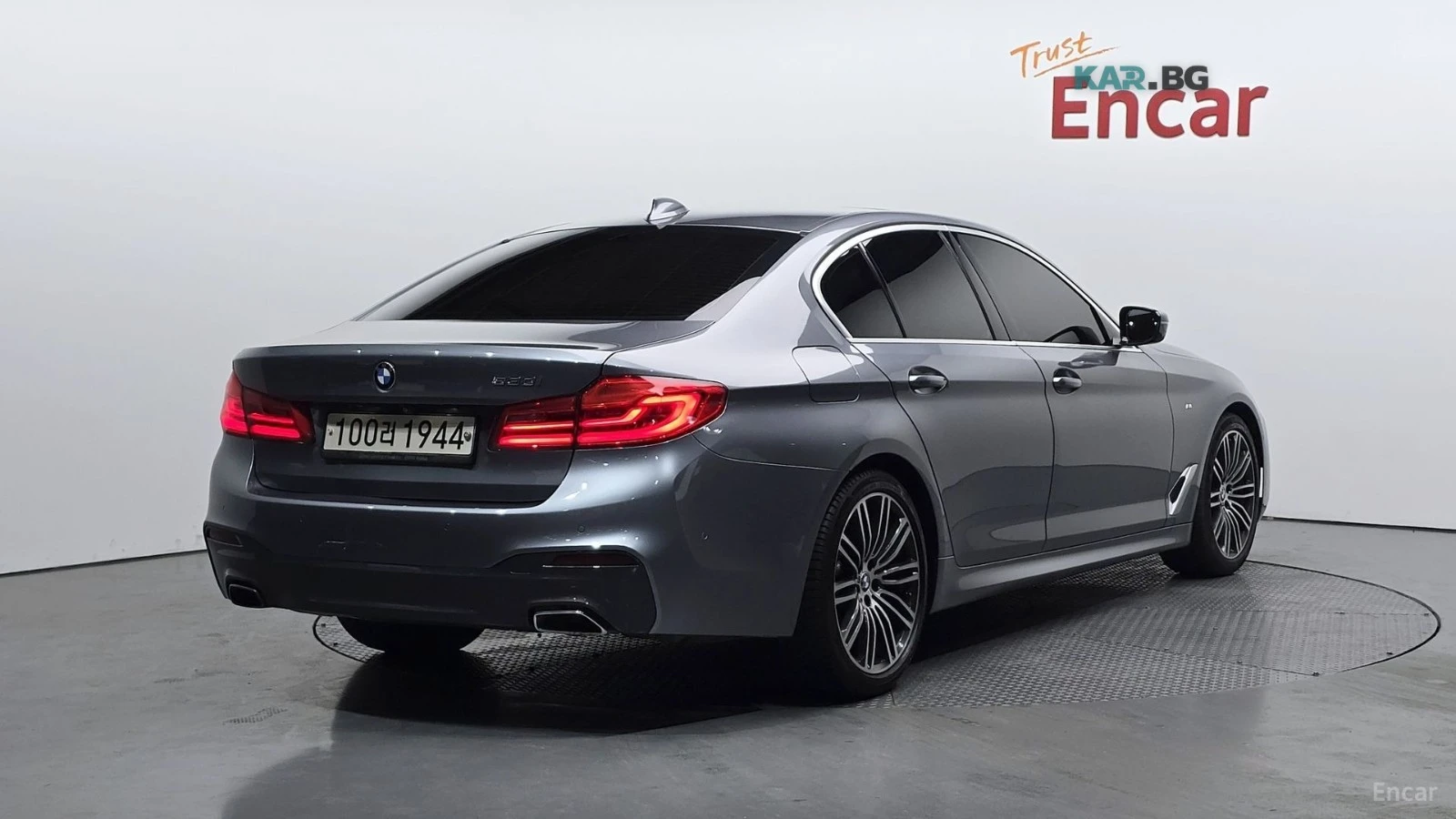 BMW 530 * FULL* M PACK* 360* Ambient Light* Head-up* 