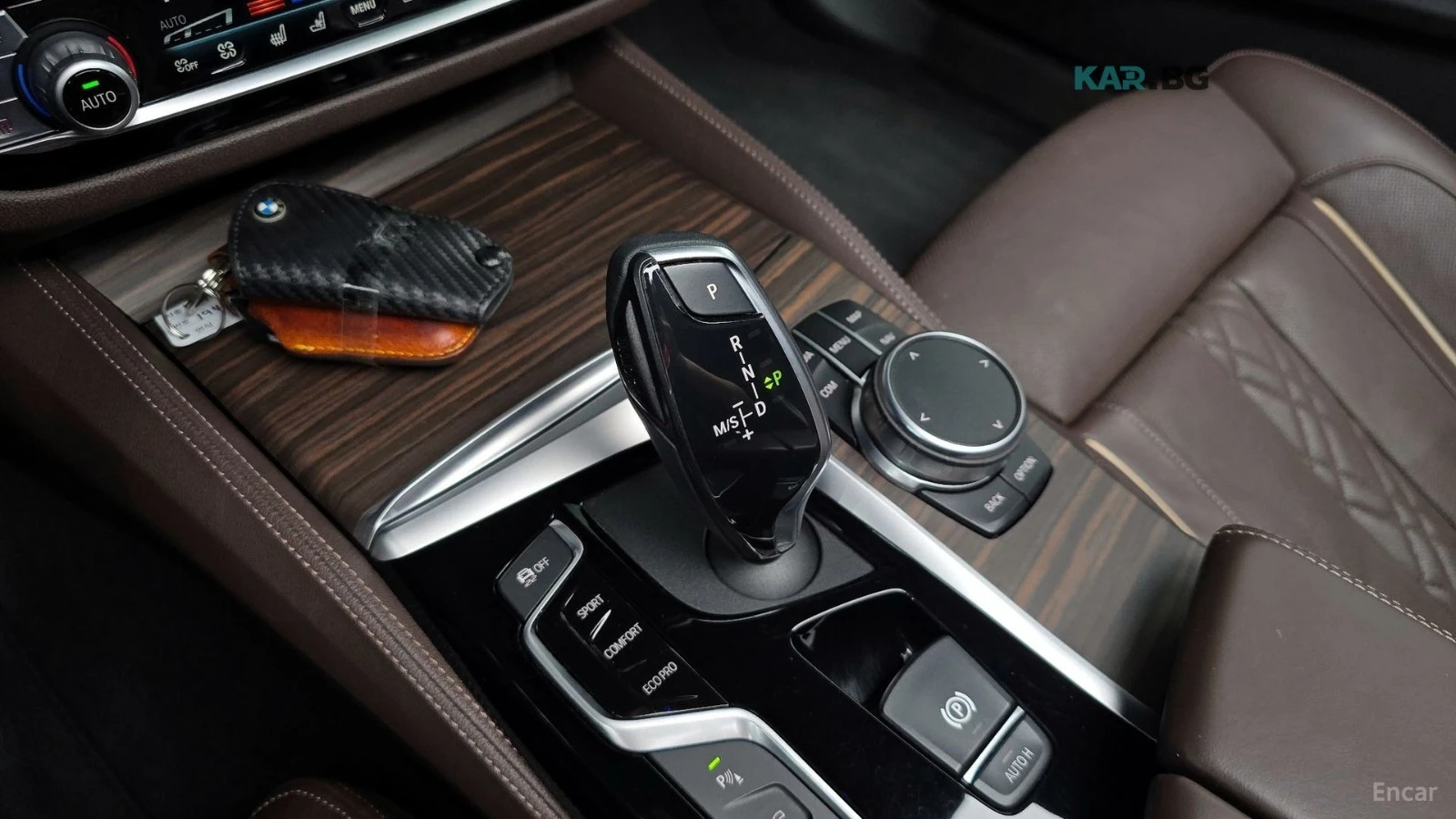 BMW 530 * FULL* M PACK* 360* Ambient Light* Head-up* , снимка 7 - Автомобили и джипове - 55404779