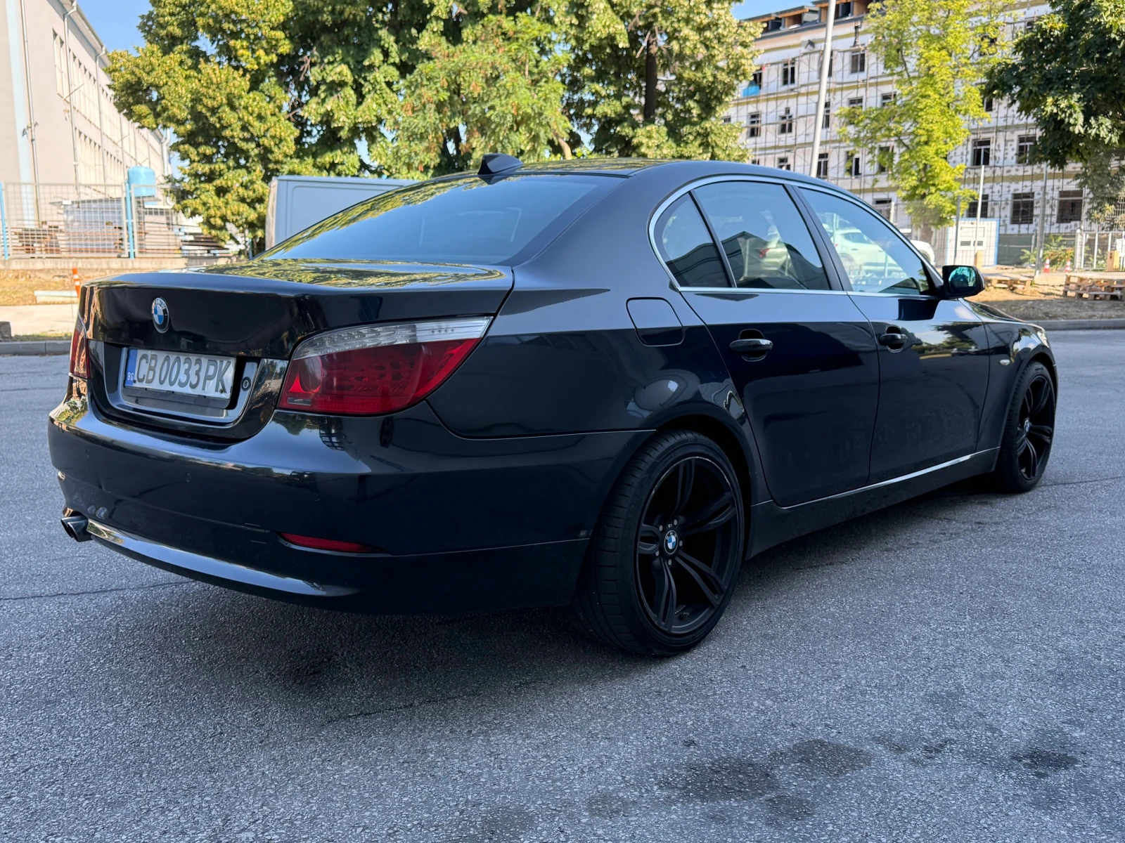 BMW 525 197К.с. Facelift Shadow Line , снимка 4 - Автомобили и джипове - 55415495