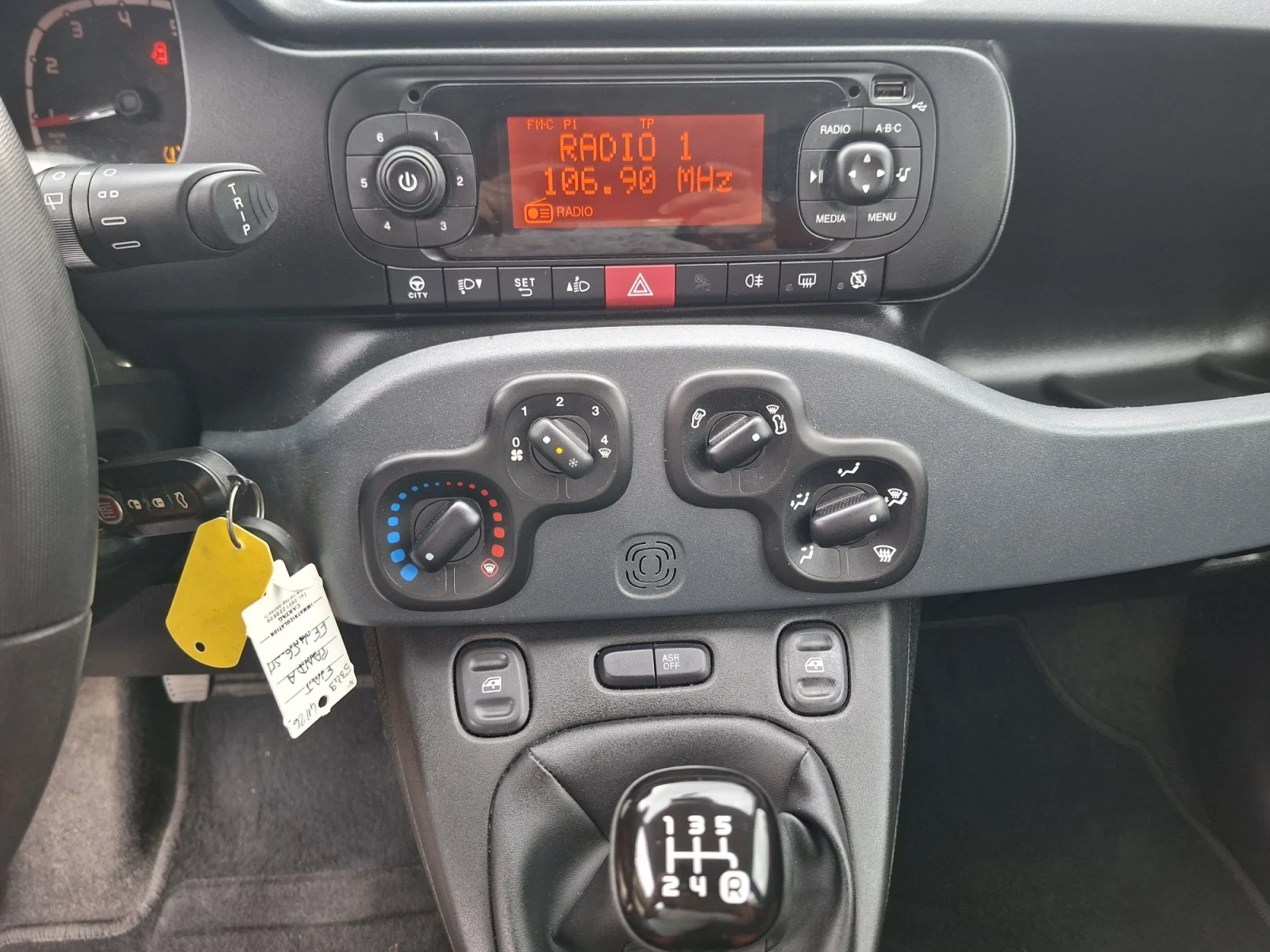 Fiat Panda 1.2i* 46000km* Клима, снимка 13 - Автомобили и джипове - 56040636