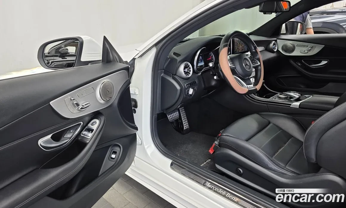 Mercedes-Benz C 200 AMG LINE * КРАЙНА ЦЕНА* FULL MAX, снимка 6 - Автомобили и джипове - 56049581