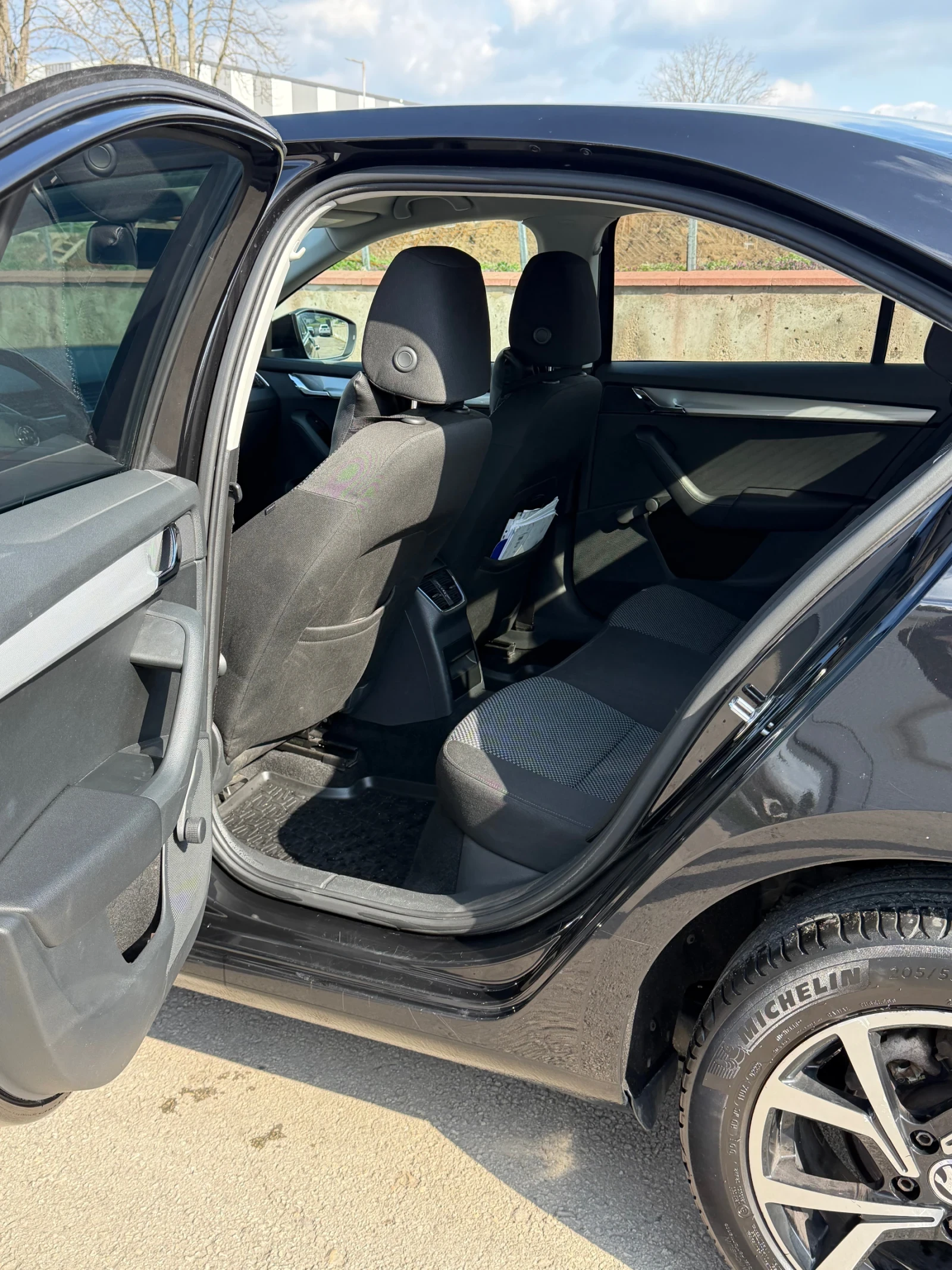 Skoda Octavia, снимка 12 - Автомобили и джипове - 56248780