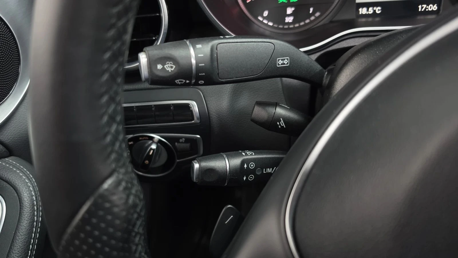 Mercedes-Benz C 200, снимка 14 - Автомобили и джипове - 56685746