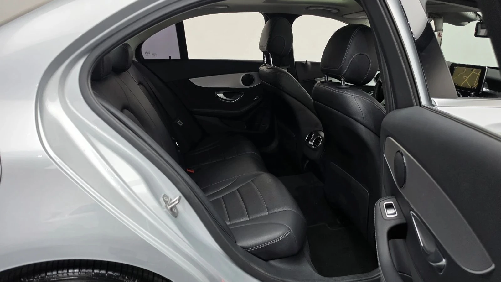 Mercedes-Benz C 200, снимка 12 - Автомобили и джипове - 56685746