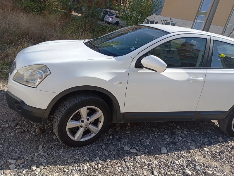 Nissan Qashqai, снимка 5 - Автомобили и джипове - 47507015