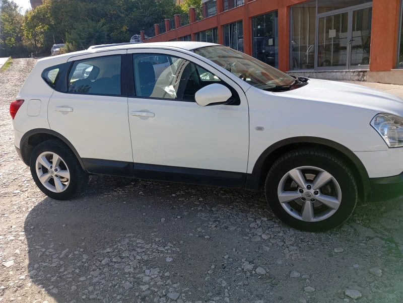 Nissan Qashqai, снимка 3 - Автомобили и джипове - 47507015