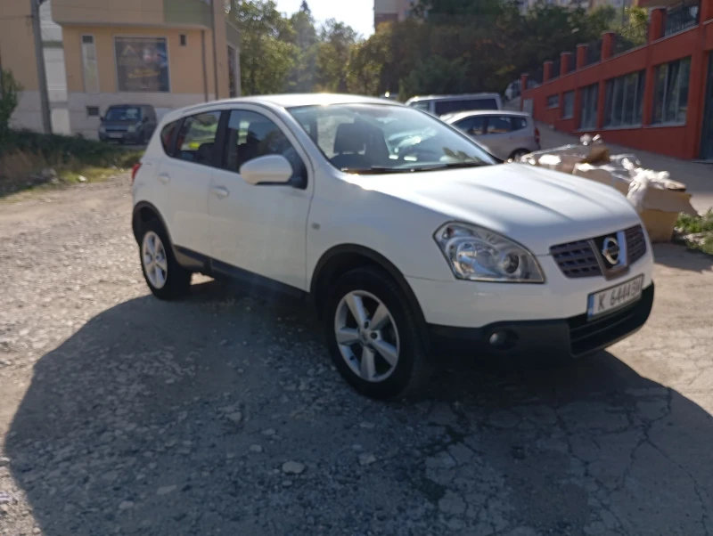 Nissan Qashqai, снимка 2 - Автомобили и джипове - 47507015