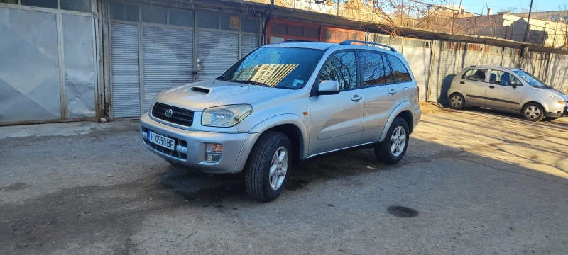 Toyota Rav4 2.0, снимка 2 - Автомобили и джипове - 48614743