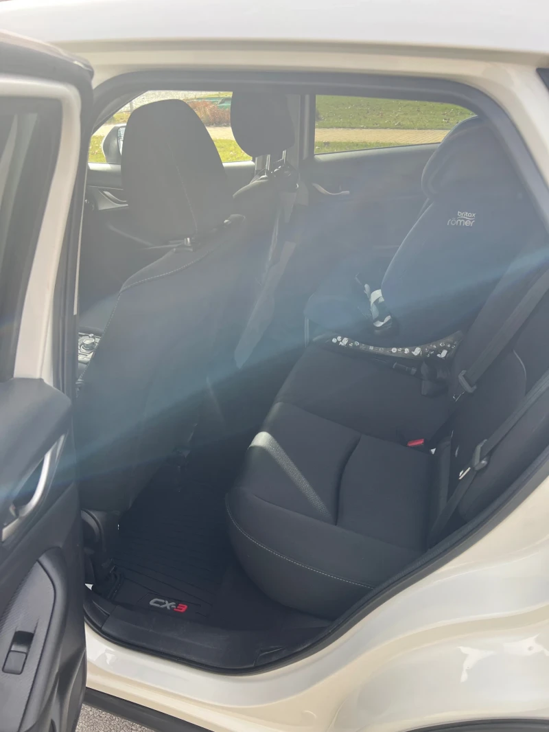 Mazda CX-3, снимка 11 - Автомобили и джипове - 52489546