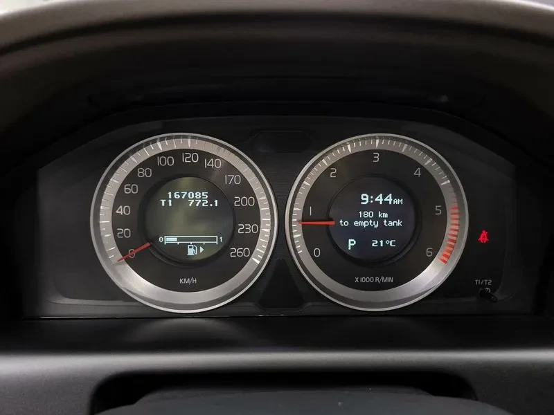 Volvo XC60 D4 1St Generation, снимка 8 - Автомобили и джипове - 56111834