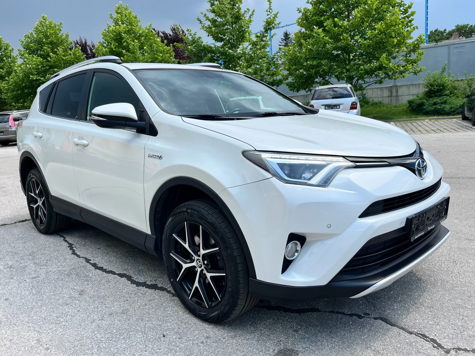 Toyota Rav4 2.5 HYBRID-155кс - изображение 7