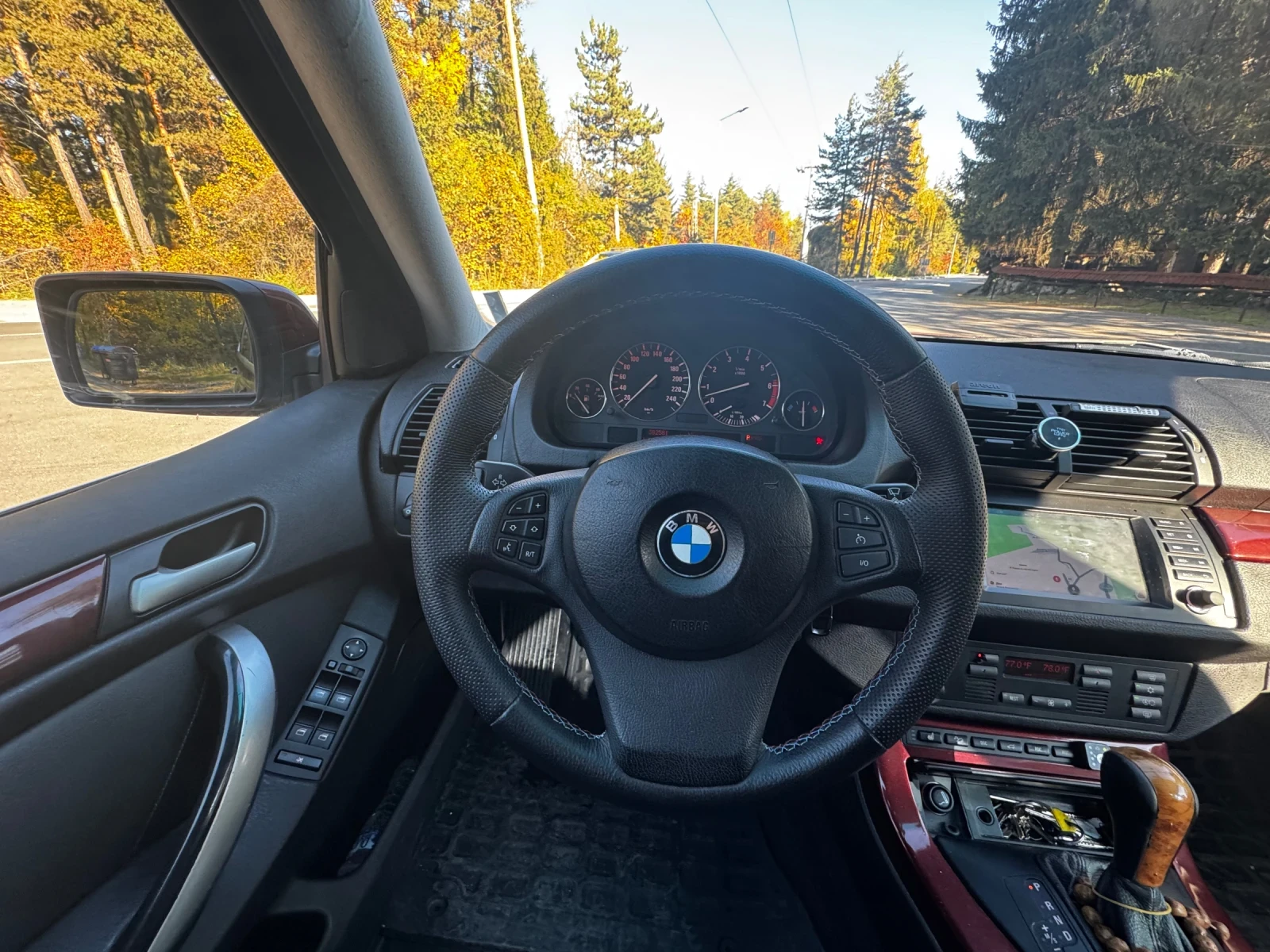 BMW X5 4.4i - изображение 6
