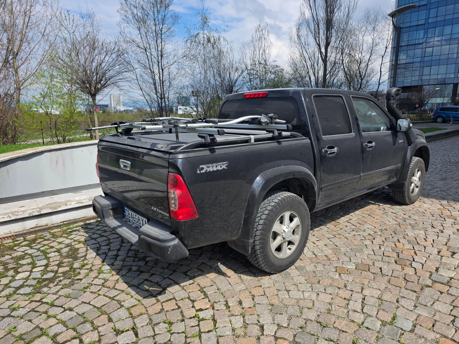 Isuzu D-max 3.0 tdi - изображение 2