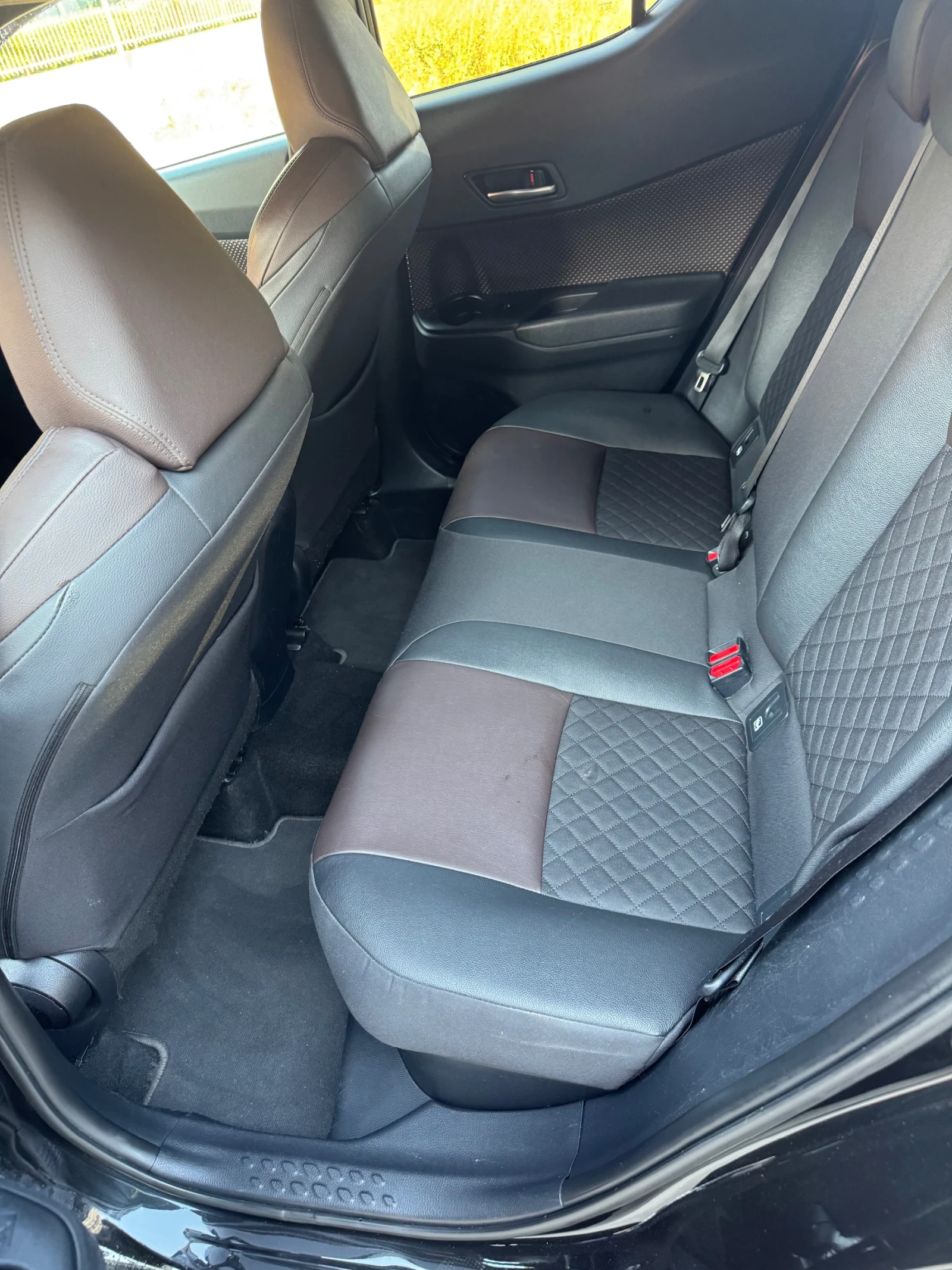 Toyota C-HR 1.8 Hibrid - изображение 7