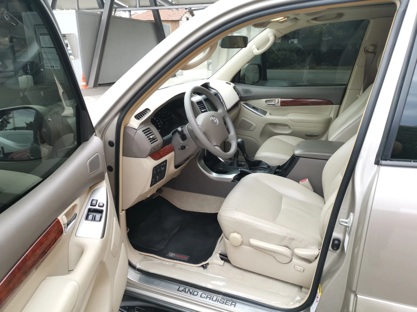 Toyota Land cruiser 4.0 VVTI AVTOMAT UNIKAT  - изображение 9