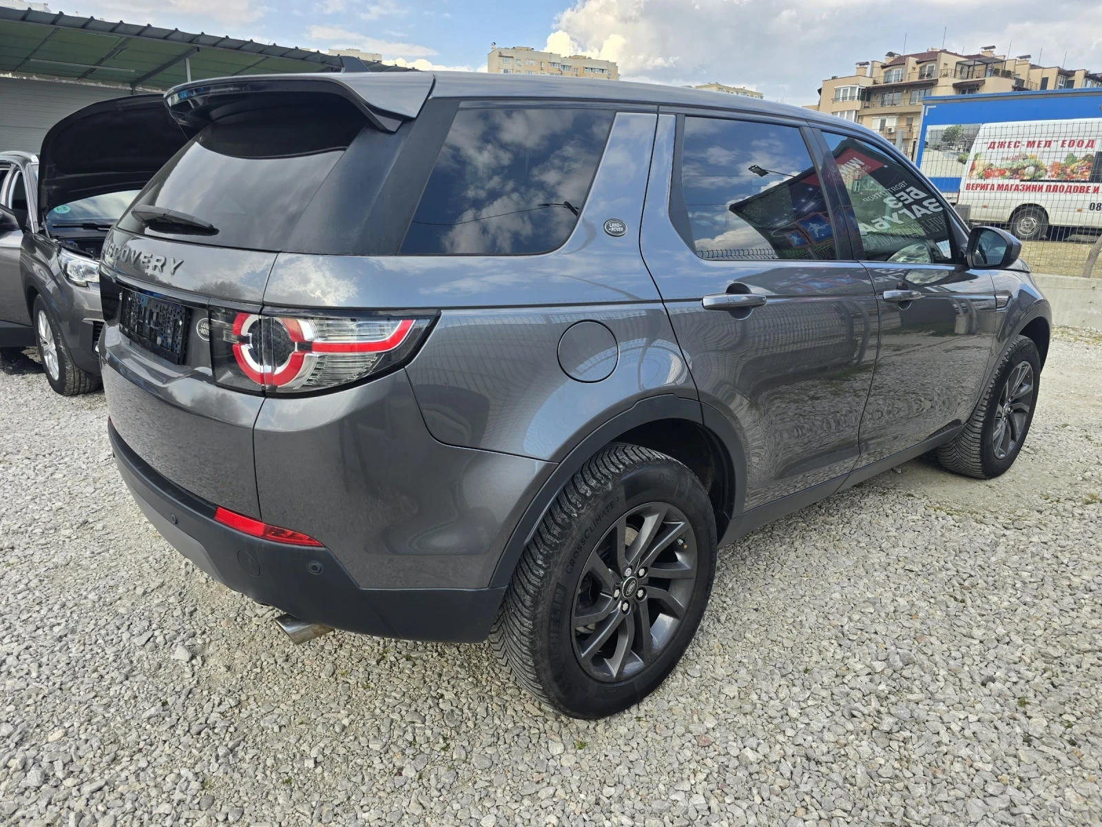 Land Rover Discovery Sport 2.0 4X4 180 kc, снимка 4 - Автомобили и джипове - 53865123