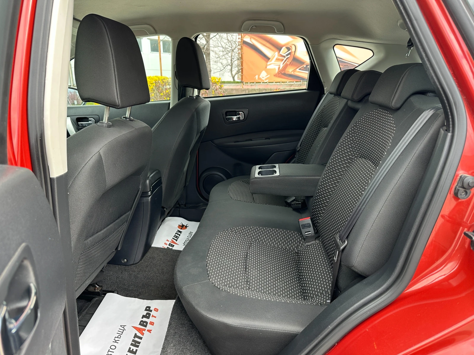 Nissan Qashqai 1.5dci/79000km, снимка 10 - Автомобили и джипове - 54083717