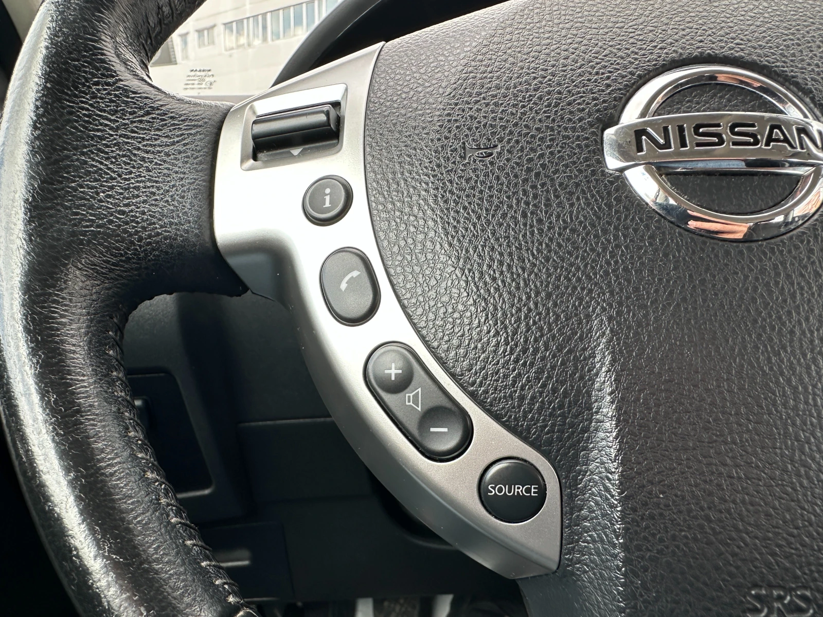 Nissan Qashqai 1.5dci/79000km, снимка 16 - Автомобили и джипове - 54083717