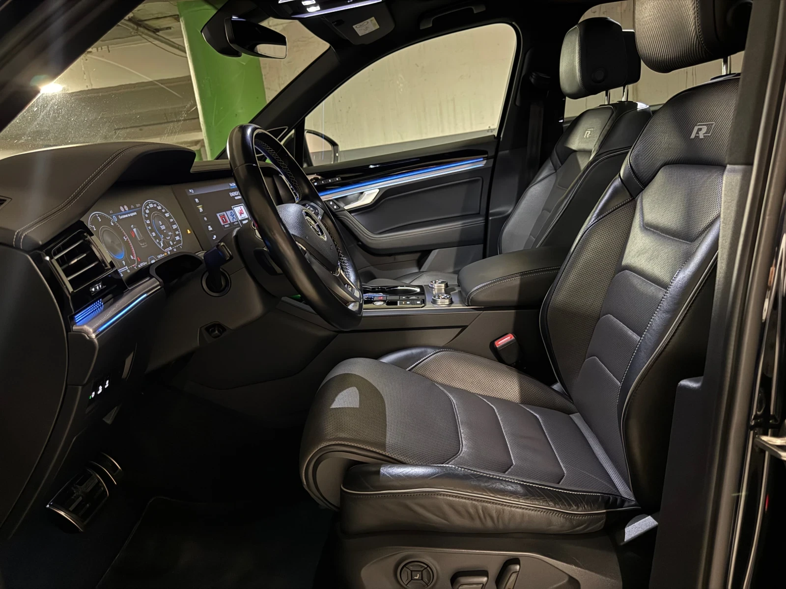 VW Touareg R-line TDI, снимка 3 - Автомобили и джипове - 54208354