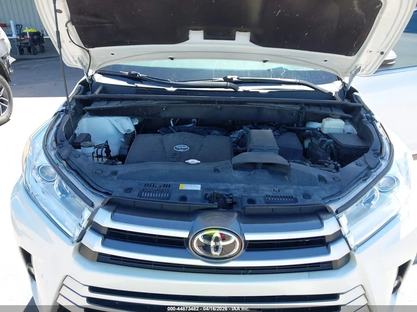 Toyota Highlander 3.5l Le Plus, снимка 10 - Автомобили и джипове - 54351699