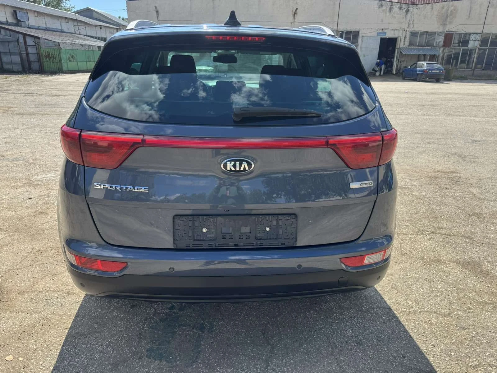Kia Sportage 1.6 132к бензин, снимка 9 - Автомобили и джипове - 54554150