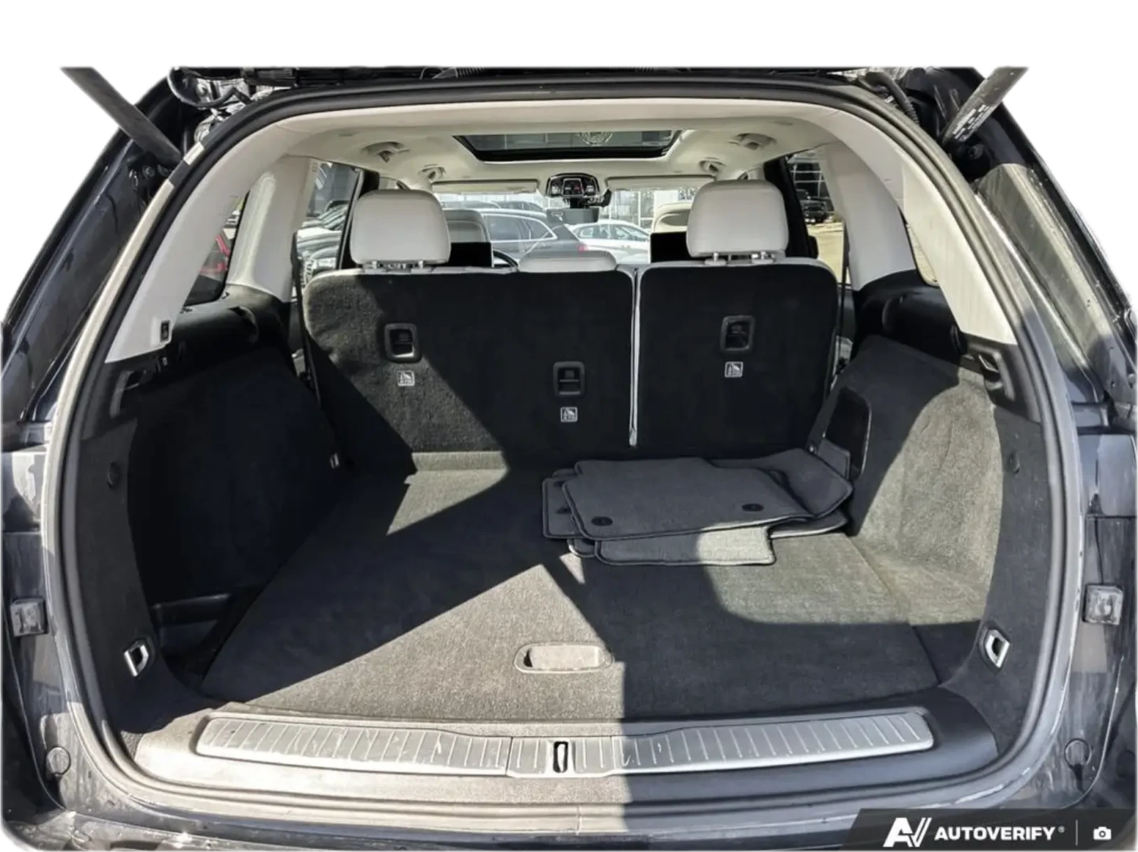 Jeep Grand cherokee 2023 Jeep Grand Cherokee OVERLAND, снимка 11 - Автомобили и джипове - 54688695