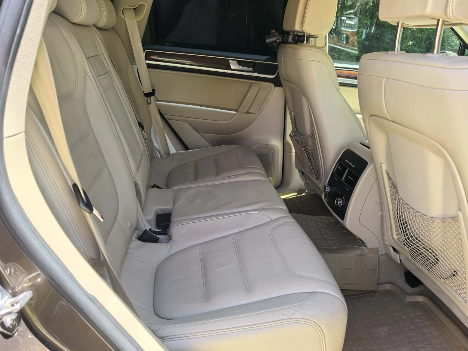 VW Touareg 3.0, снимка 8 - Автомобили и джипове - 54726949