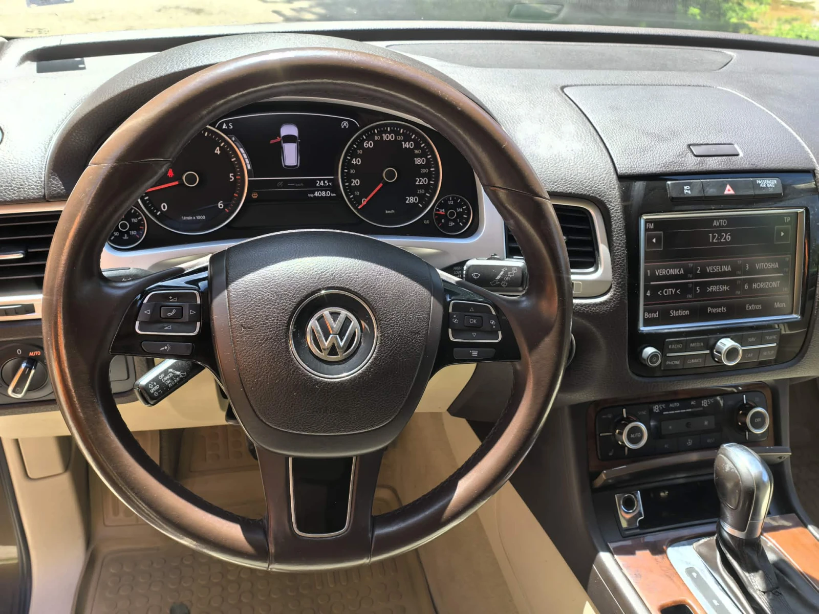 VW Touareg 3.0, снимка 7 - Автомобили и джипове - 54726949