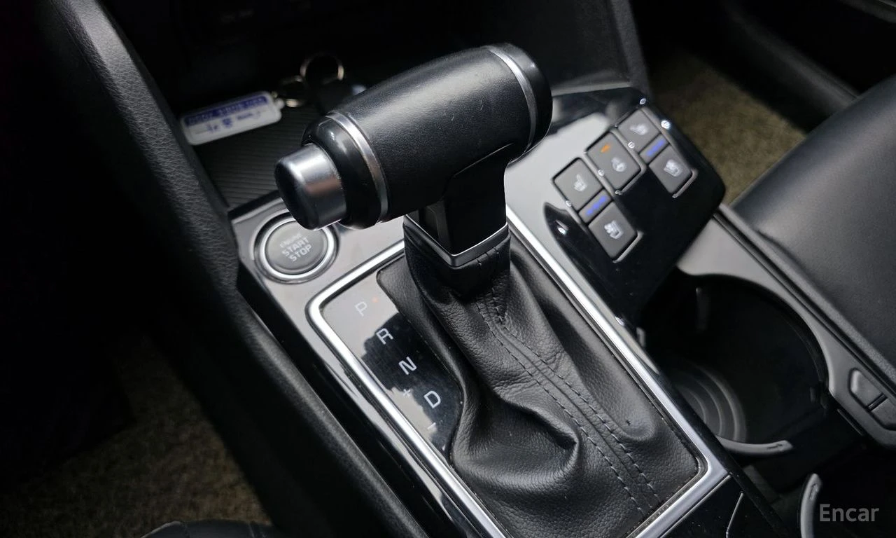 Kia Sportage 2.0D Prestige 4x4* HARMAN KARDON* ПОДГРЕВ* ОБДУХ* , снимка 13 - Автомобили и джипове - 55081230