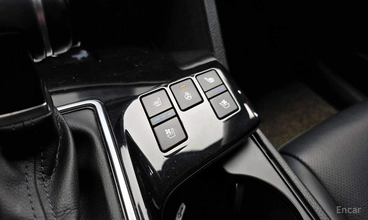 Kia Sportage 2.0D Prestige 4x4* HARMAN KARDON* ПОДГРЕВ* ОБДУХ* , снимка 12 - Автомобили и джипове - 55081230