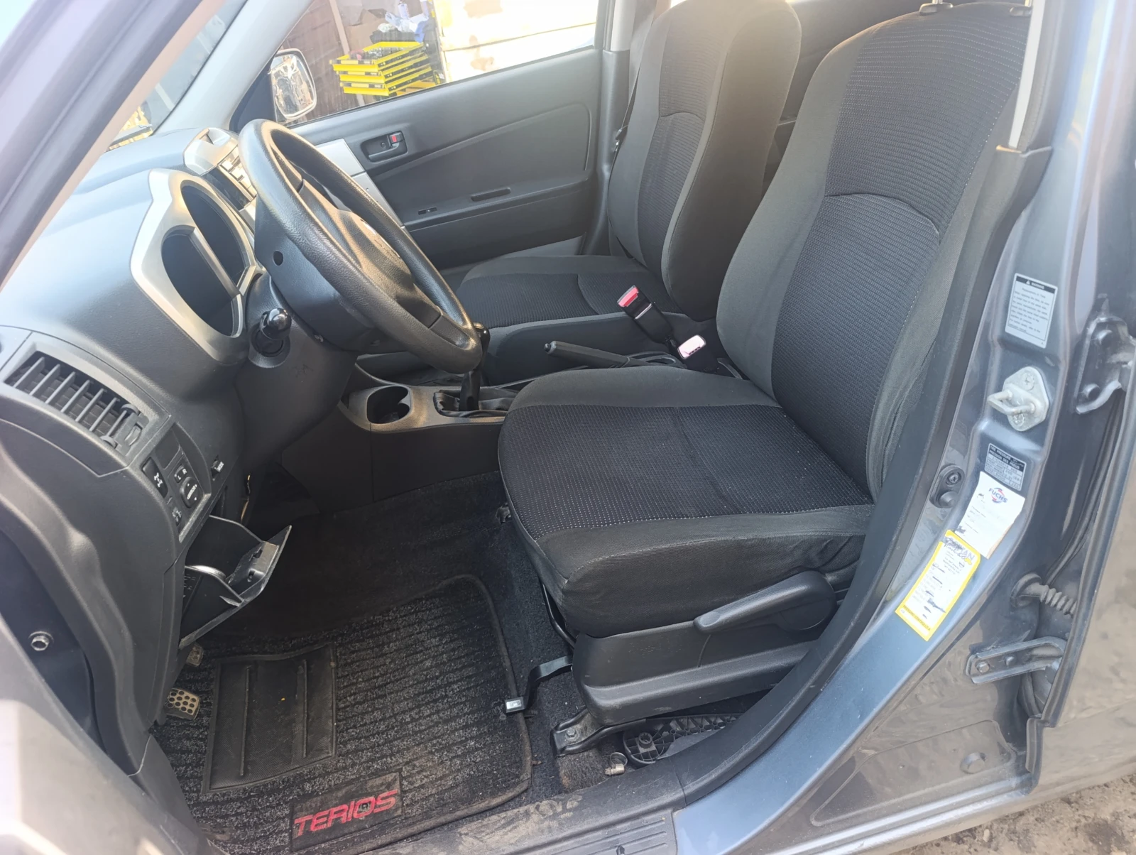 Daihatsu Terios 1.3 4х4, снимка 8 - Автомобили и джипове - 55826567