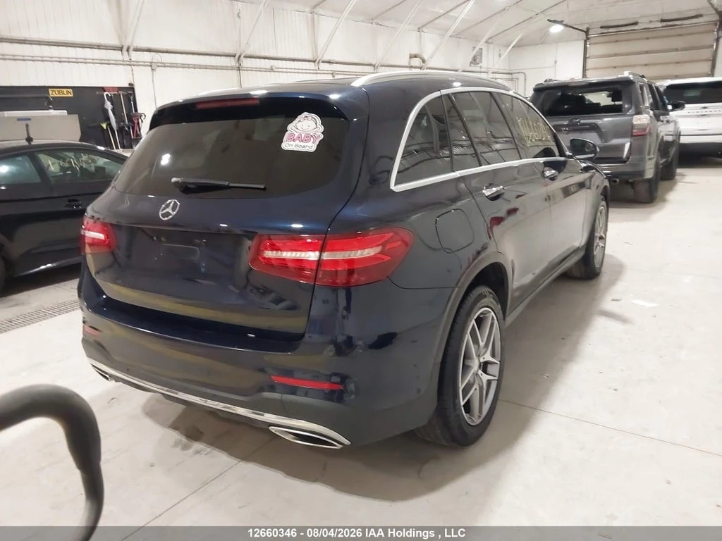 Mercedes-Benz GLC 300 * 4MATIC * CARFAX * ОПЦИЯ ЗА ФИНАНСИРАНЕ, снимка 4 - Автомобили и джипове - 55991359