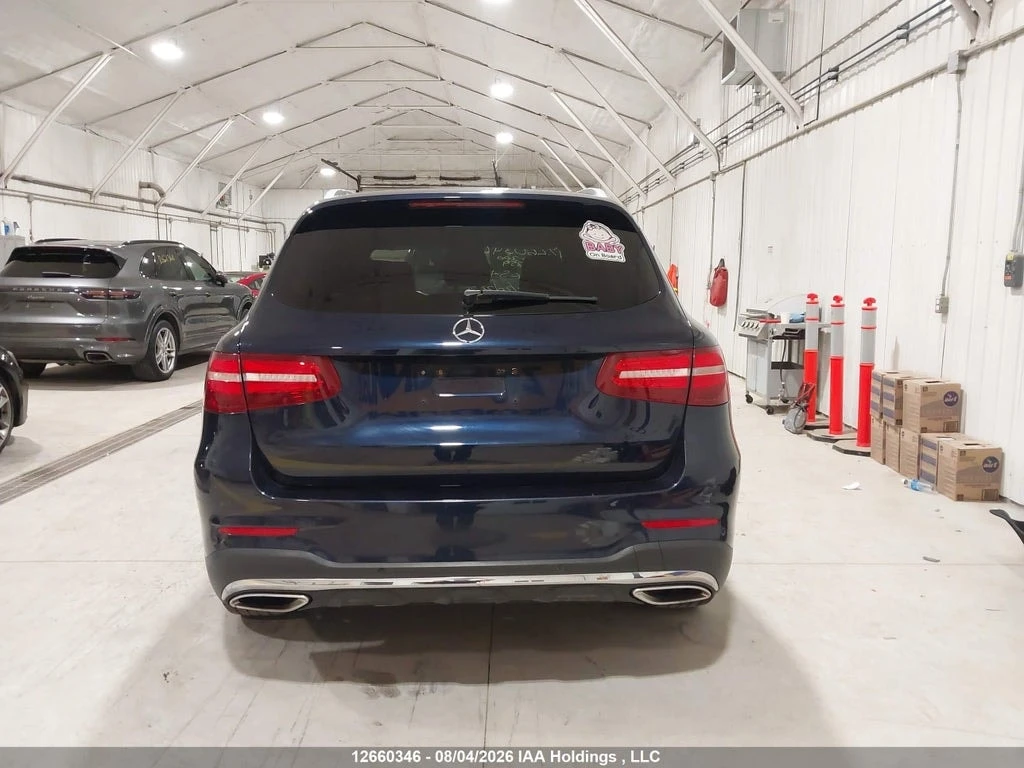 Mercedes-Benz GLC 300 * 4MATIC * CARFAX * ОПЦИЯ ЗА ФИНАНСИРАНЕ, снимка 16 - Автомобили и джипове - 55991359